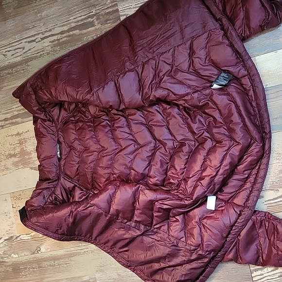 THE NORTH FACE Womens Puffer Small Burgundy - Picture 5 of 7